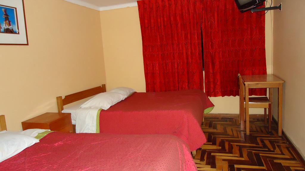 普诺 阿普里马克旅馆旅舍 客房 照片