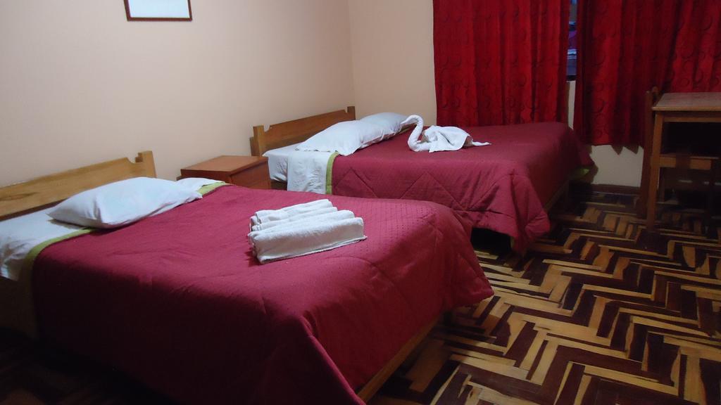 普诺 阿普里马克旅馆旅舍 客房 照片